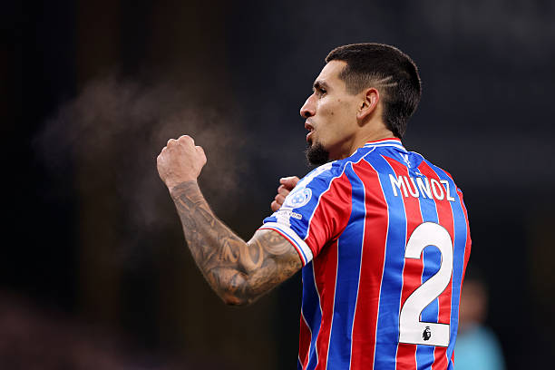 Daniel Munoz for palace