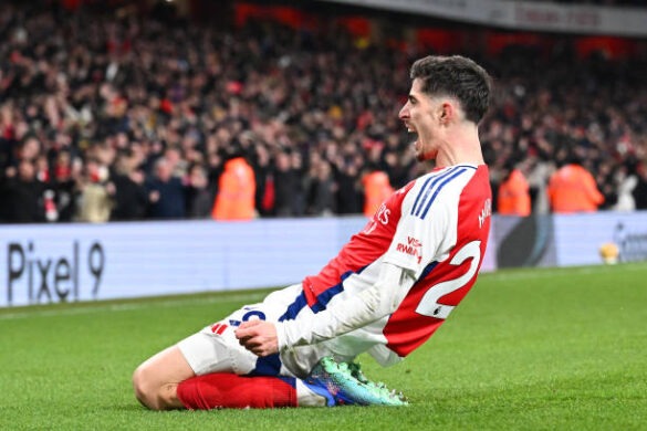 Arsenal move one step close to premier league title