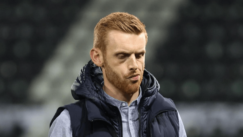 Watford Sack Coach