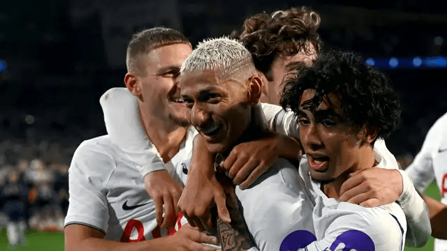 pre-season game Richarlison